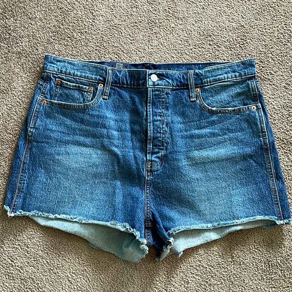 NWT Gap High Waisted Jean Shorts